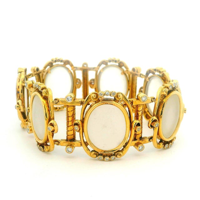 A beautiful vintage bracelet by Ilias Lalaounis, the celebrated Greek jeweler known for drawing inspiration from ancient...