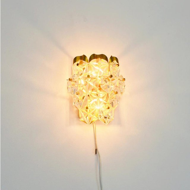 1970s Faceted Crystal Glass & Gilded Brass Wall Light from Kinkeldey, Germany, 1970s For Sale - Image 5 of 8