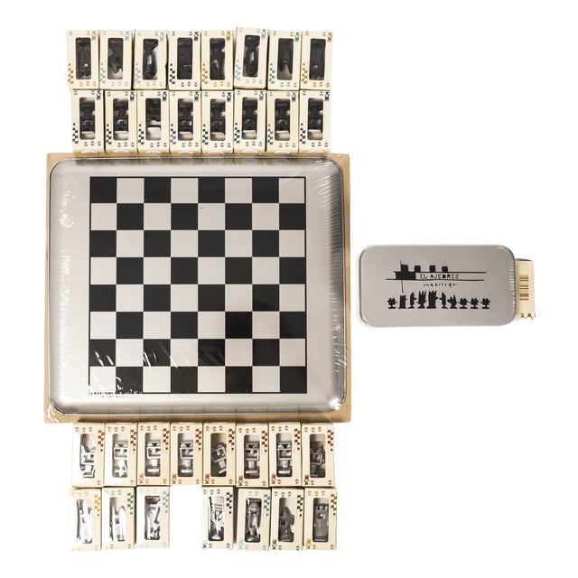 El Ajedrez Chess Game by Javier Mariscal for Akaba, Spain, 1992 For Sale