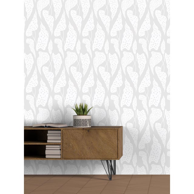 Non-woven fiber-based material with a smooth satin finish. We use the latest digital technology providing the highest...