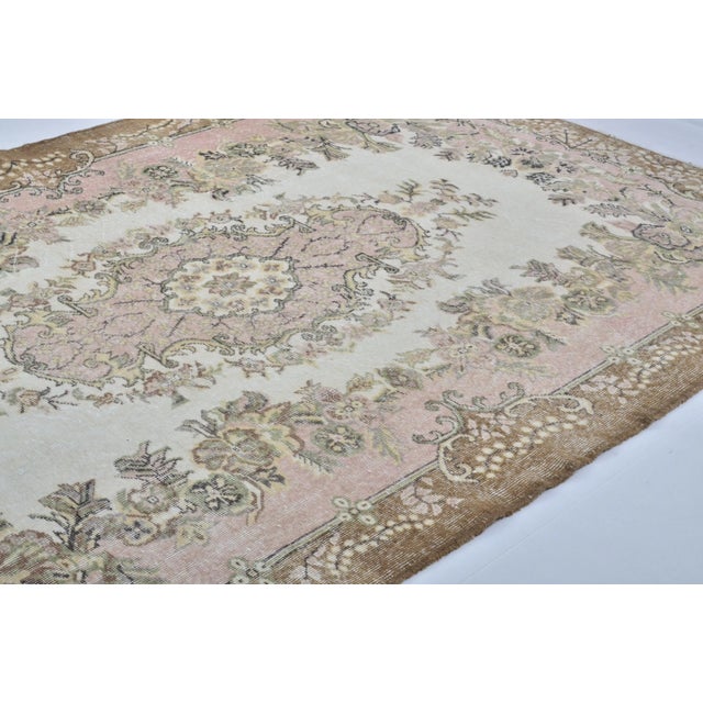 1960s Pastel Muted Pink & Brown Color Decorative Hand Made Rug For Sale In Phoenix - Image 6 of 11