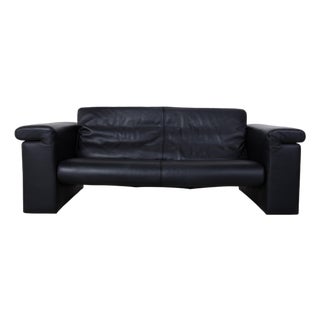 Model 6800 Three-Seater Leather Sofa in Black with Manual Function by Rolf Benz For Sale