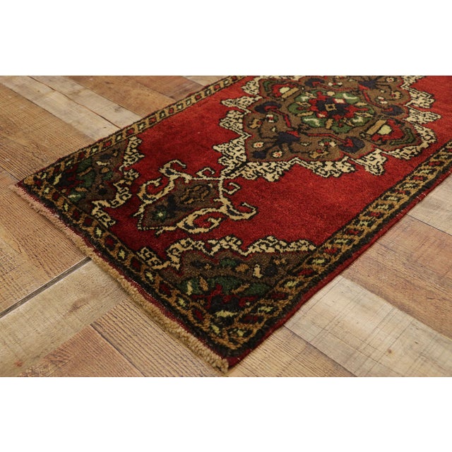 Vintage Turkish Yastik Rug - 01'09 X 03'06 For Sale In Dallas - Image 6 of 8