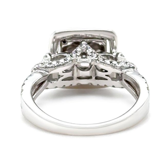 2020s 18ct White Gold Princess Cut Diamond Halo Ring, Size 5.25 For Sale - Image 5 of 11