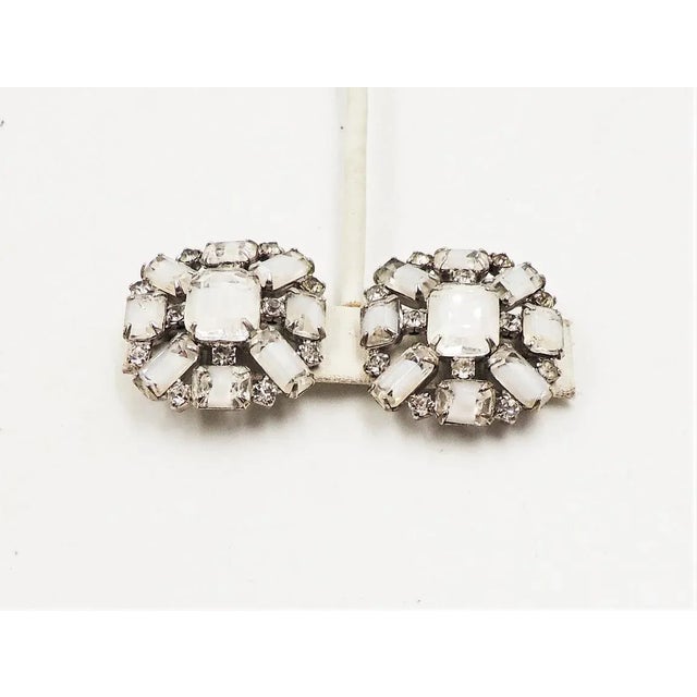 Kramer Vintage 1960s Kramer Rhodium Plated White Givre Clip Earrings - 2 Pieces For Sale - Image 4 of 9