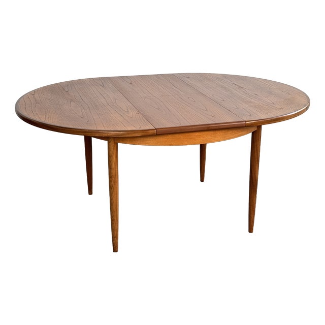 Round Extending Dining Table in Teak from G-Plan, 1970s For Sale