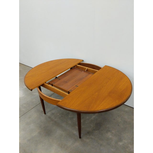 Wood Vintage Mid Century Modern Teak Extendable Dining Table by G Plan For Sale - Image 7 of 9