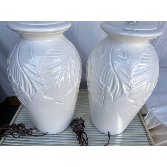 White Palm Beach Style Palm Leaf Table Lamps-Set For Sale - Image 4 of 10
