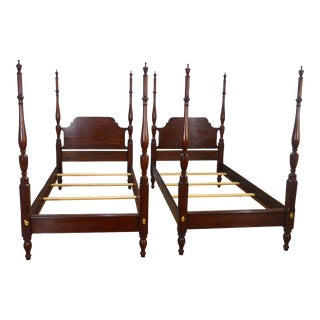 Henkel Harris Mahogany Twin Poster Bed a Pair For Sale