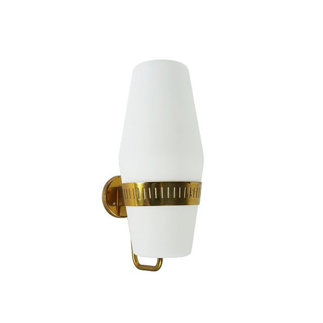Mid-Century Modern Large Brass and Glass Sconce by Bruno Gatta for Stilnovo, 1959 For Sale - Image 3 of 12