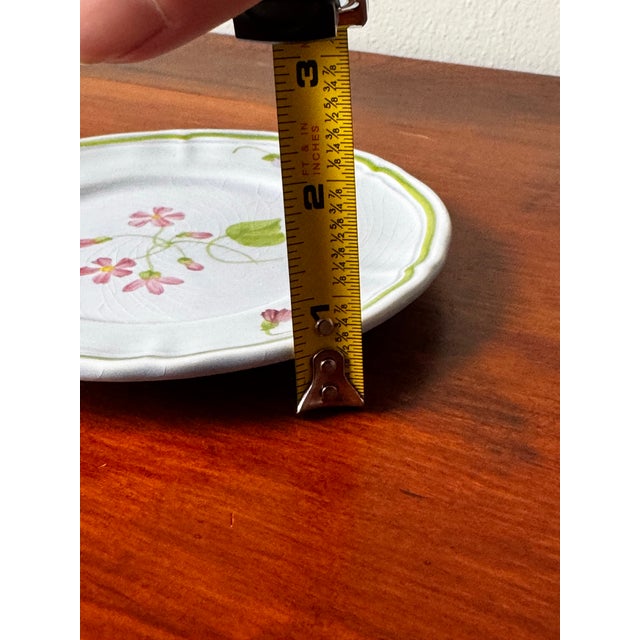 Set of 4 Longchamp France Hand-Painted Floral Bread Plates, French Faience, Peint À La Main For Sale In Boise - Image 6 of 9