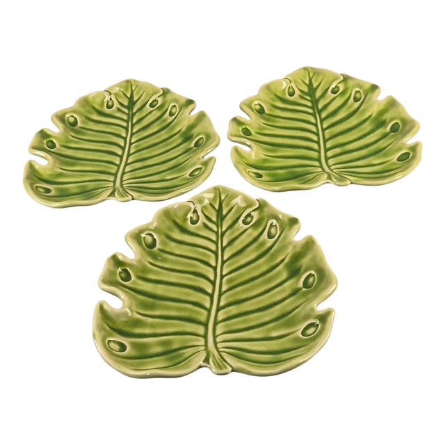 Late 20th Century Monterey Green Tropical Monstera Leaf Shaped Serving Plates - Set of 3 For Sale - Image 9 of 9