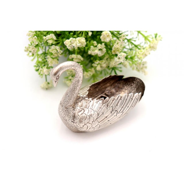Swan-Shaped Silver Ring, in Good conditions.