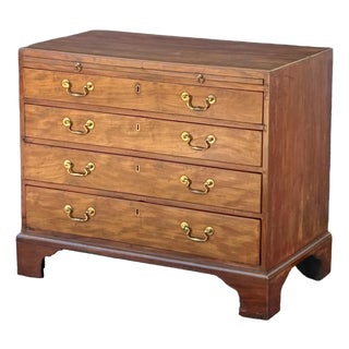 George III Bachelor's Chest of Drawers of Mahogany on Bracket Feet For Sale