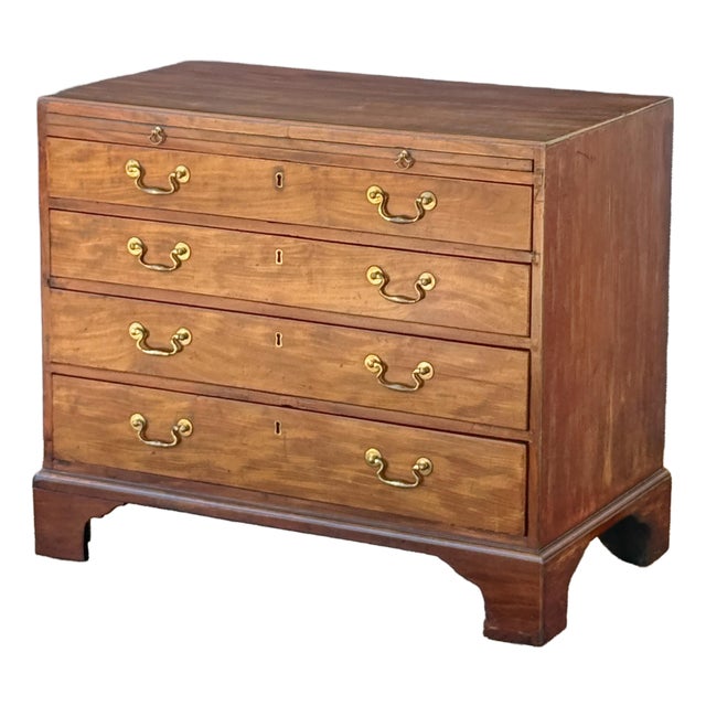 George III Bachelor's Chest of Drawers of Mahogany on Bracket Feet For Sale
