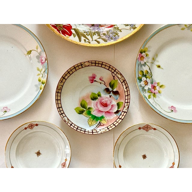 Japanese Mid Century Hand Painted Asian Wall Plates - Set of 7 For Sale - Image 3 of 12