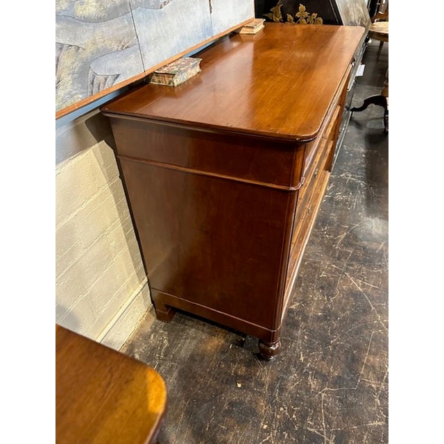 Wood 19th Century French Walnut Charles X Commodes For Sale - Image 7 of 9