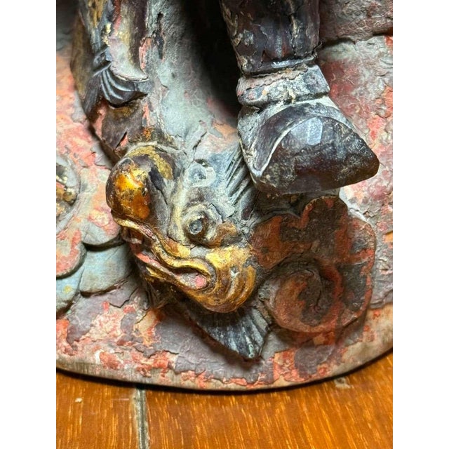 Chinese Polychrome Wooden Wooden Sculpture of the Qing Dynasty, 18th Century. For Sale - Image 12 of 17