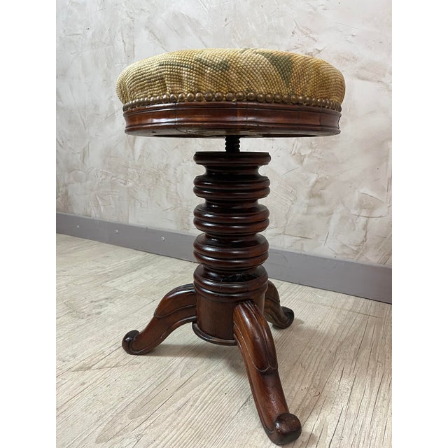 Brown Walnut Piano Stool, 1900s For Sale - Image 8 of 8
