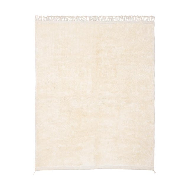 Ivory Hand-Knotted Wool Premium Rug by Azele Studio For Sale - Image 8 of 8