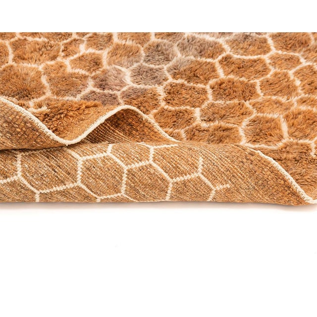 Warm Honeycomb Hand-Knotted Wool Rug | 12'5" X 8'11" | One of a Kind For Sale - Image 6 of 9