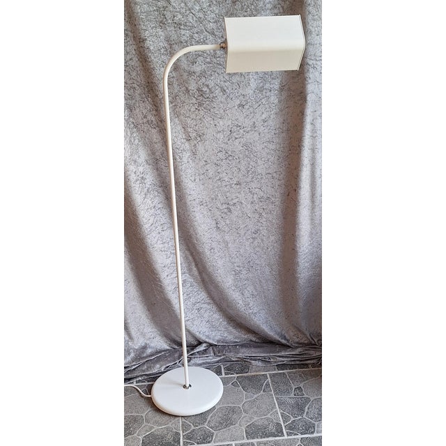 Vintage Floor Lamp in White Metal with Swiveling Reflector, 1980s For Sale - Image 6 of 7