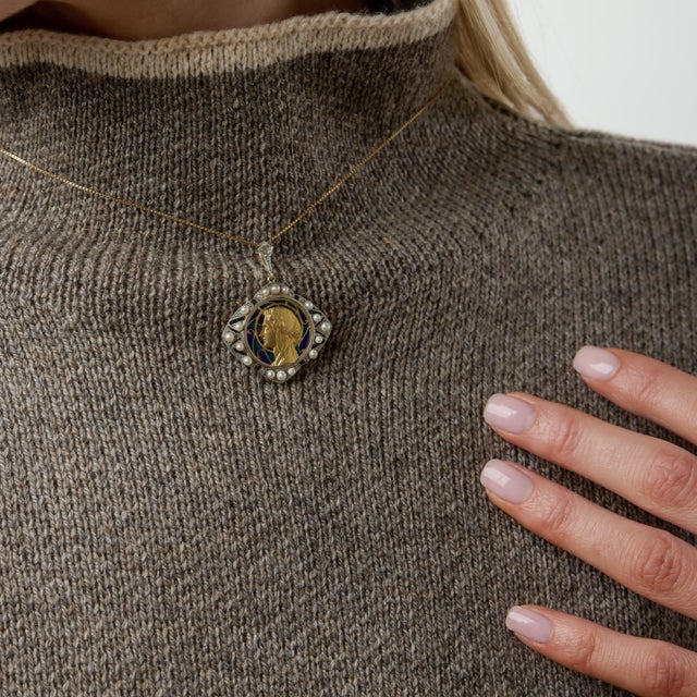 Late 19th Century Late 19th Century Victorian Pearl 18k Yellow Gold Enamel Pendant For Sale - Image 5 of 6