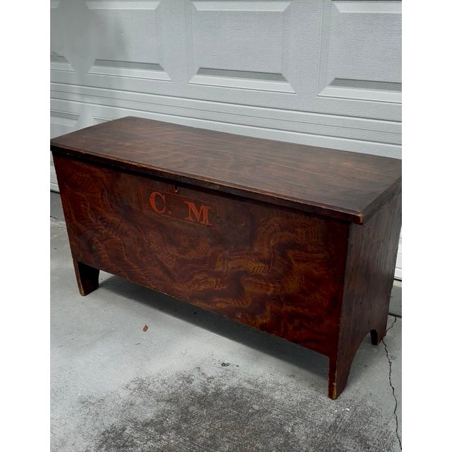 Wood Early 19th Century American Folk Art Six-Board Blanket Chest. For Sale - Image 7 of 16