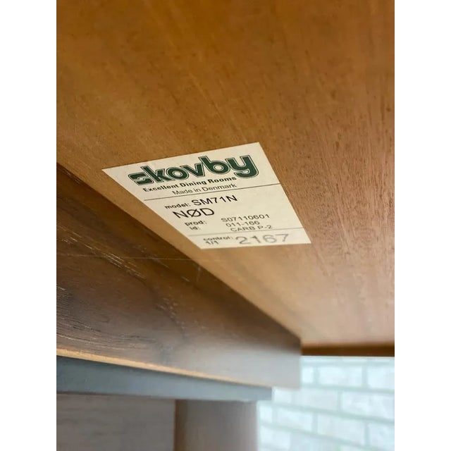 Mid Century Modern Skovby Rosewood Oval Dining Table This is a beautiful vintage mid century modern Danish Skovby rosewood...