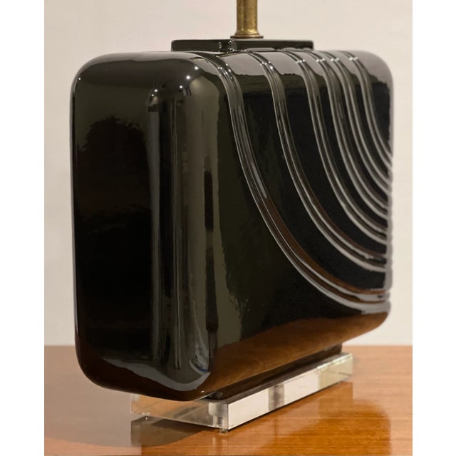 Black 1980s Postmodern Large Black Ceramic and Lucite Table Lamps, Pair For Sale - Image 8 of 12
