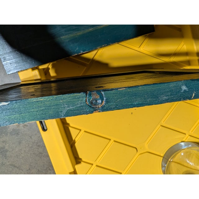 Early 1900s half Hoosier cabniet. On ball wheels, has original glass hardware and doors for the cupboard (unrefinished)....