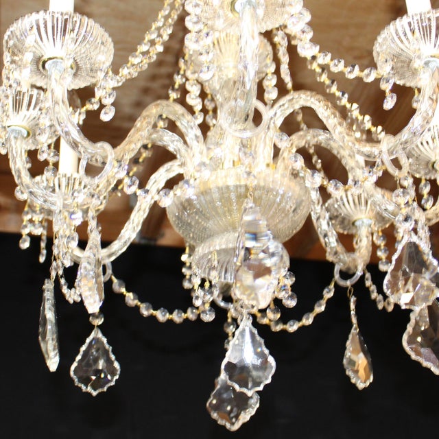 Vintage Georgian Style Hand Cut Crystal 8-Arm Chandelier For Sale - Image 4 of 10