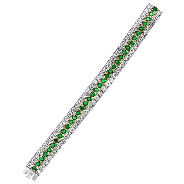 2020s 14 Carat Diamonds & 8 Carat Colombian Emerald Platinum Tennis Bracelet 8" Estate For Sale - Image 5 of 8
