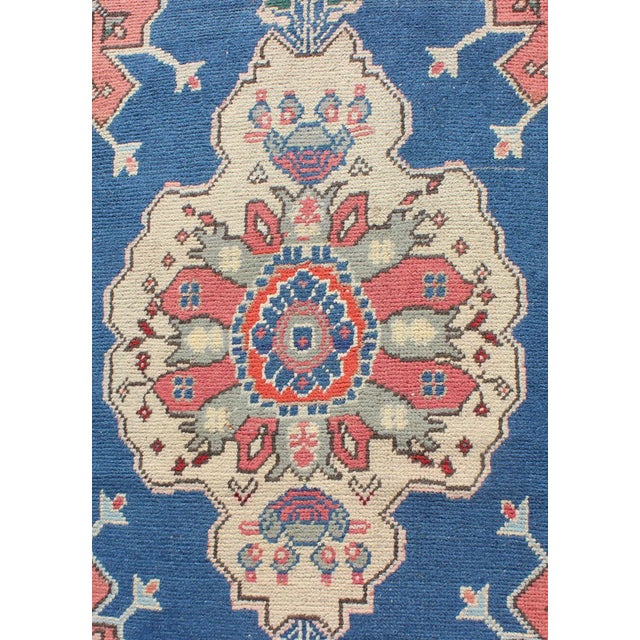 Grand Dual Medallion Oushak Vintage Runner From Turkey in Red and Blue For Sale In Atlanta - Image 6 of 9
