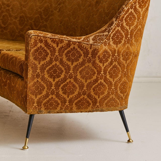 Italian Curved Sofa with Original Jacquard Upholstery, 1960s For Sale - Image 10 of 11