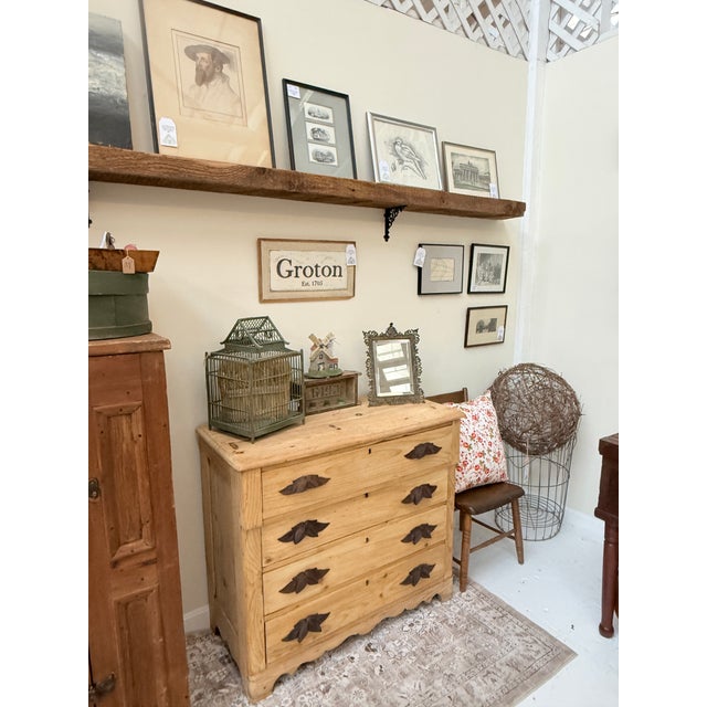 Farmhouse 19th Century Antique Scrubbed Pine Chest of Drawers For Sale - Image 3 of 16