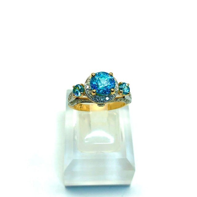 Art Deco Bochic "Capri" Vintage Cambodian Zirconia & Diamond Ring Set In 18K Gold & Silver For Sale - Image 3 of 18