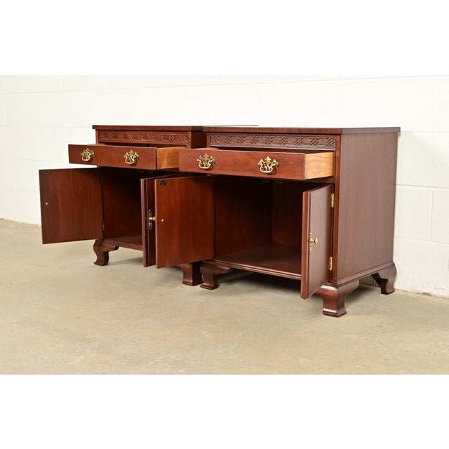 Baker Furniture Chippendale Carved Mahogany Nightstands, Newly Refinished For Sale In South Bend - Image 6 of 15