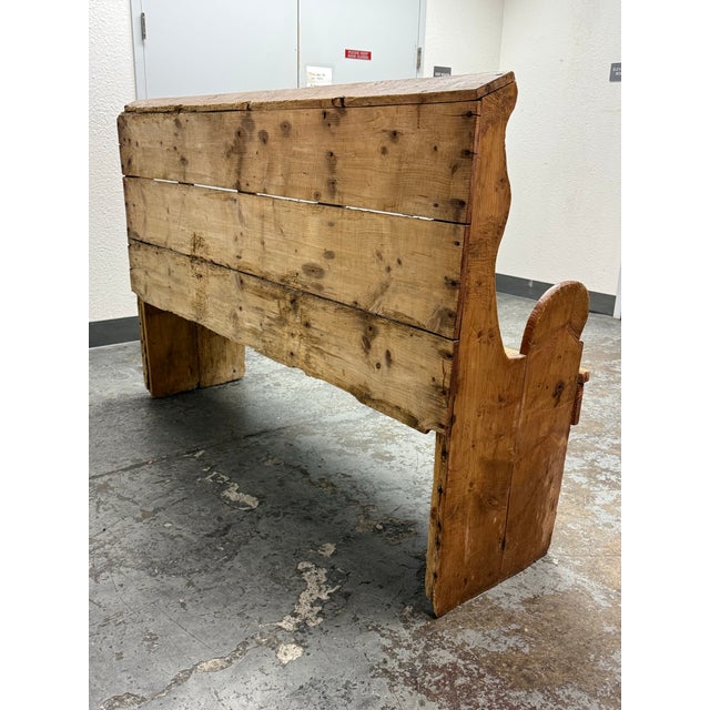 Late 19th Century English Pine Wood Settle Bench, Late 19th Century For Sale - Image 5 of 12
