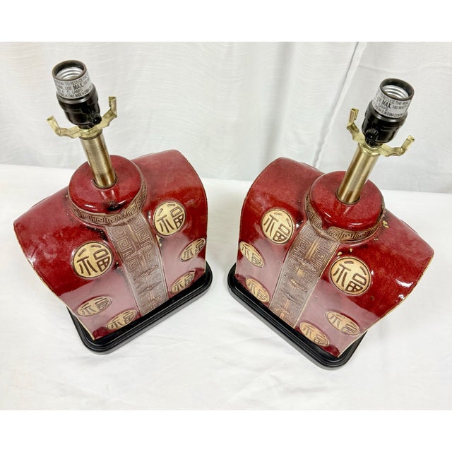Late 20th Century Stunning Vintage Chinoiserie Tang Suit Design Red Table Lamps - A Pair For Sale - Image 5 of 11