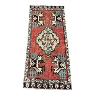 Turkish Yastik Rug 1'7" x 3'3" For Sale