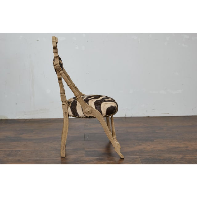 English 1880s Aesthetic Movement Carved Oak Chair with Zebra Upholstery For Sale - Image 10 of 12