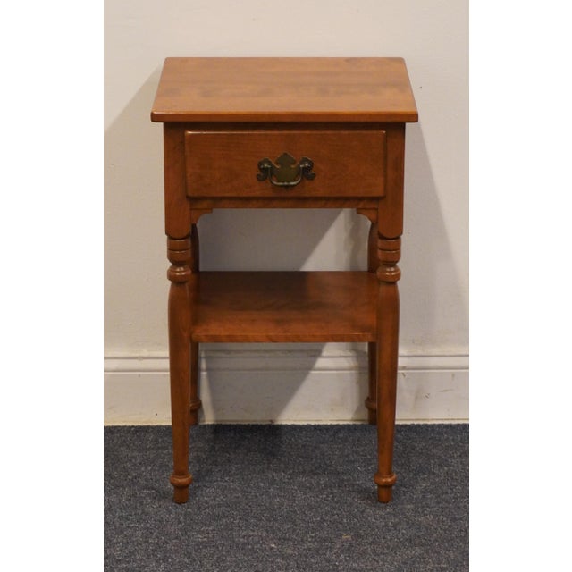 American Ethan Allen Heirloom Nutmeg Maple Colonial Early American 16" Tiered Nightstand 674 For Sale - Image 3 of 12