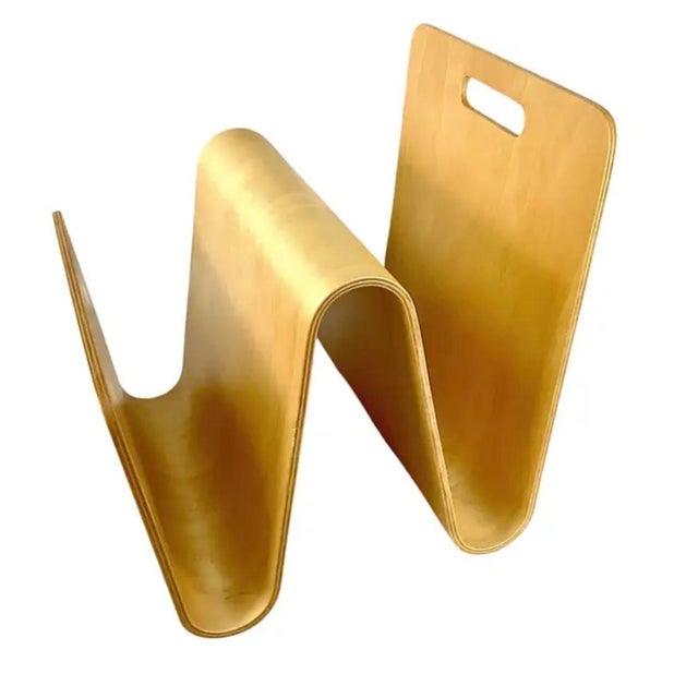 Tan Mid-Century "W" Molded Plywood Magazine Rack in the Style of Alvar Aalto For Sale - Image 8 of 8