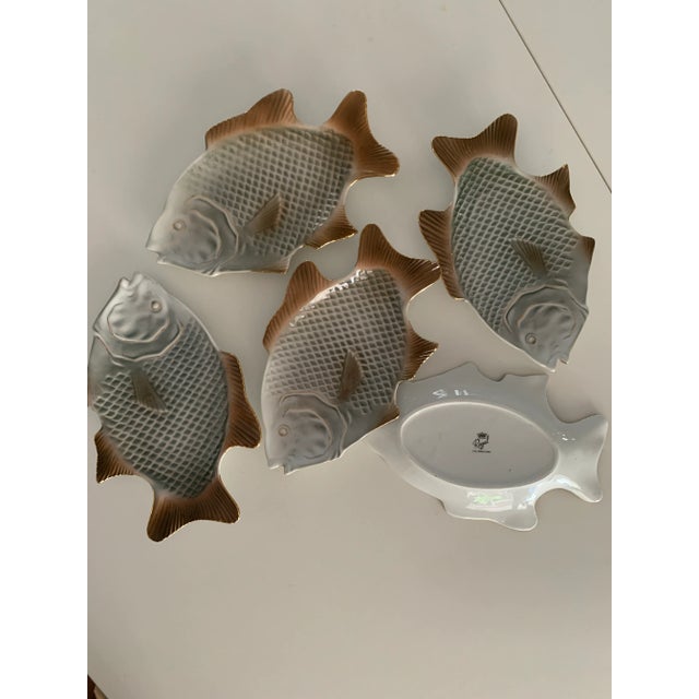 Mid Century Crown Regal Fine Porcelain Fish Plates- Set of 5 For Sale In Miami - Image 6 of 9
