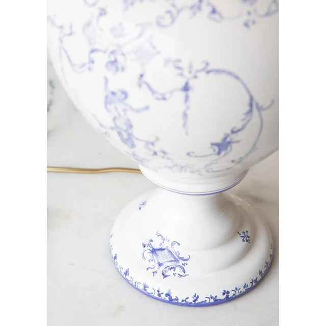 Large French Hand Painted Moustier Table Lamp with Shade, 1990s For Sale - Image 4 of 12
