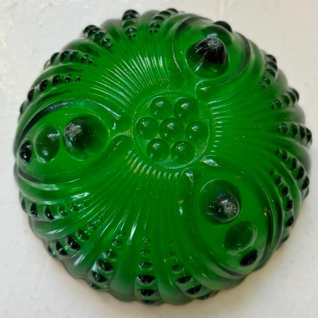 Pair of Vintage Emerald Green Footed Bubble Glass Bowls Circa 1940s For Sale In New York - Image 6 of 9