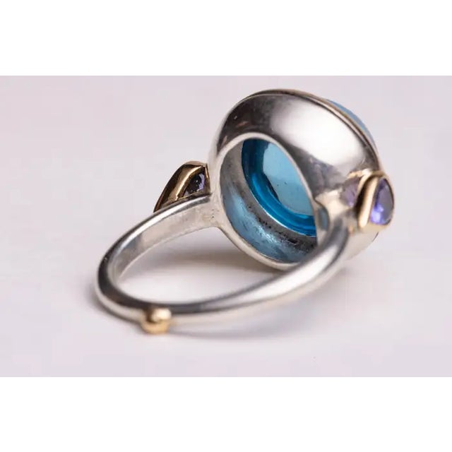 1990s Blue Topaz, Tanzanite and 18K Gold and Sterling Silver Ring, Size 7.25 For Sale - Image 4 of 5