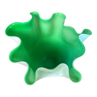 Green and White Art Glass Vase, Ruffled Handkerchief Rim, Hollywood Regency Cased Glass Statement Centerpiece For Sale