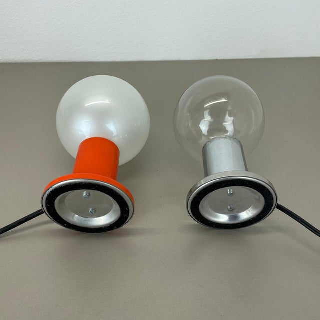 Set of Table Light Glass Bulb attributed to Motoko Ishi for Staff Lights, 1970s, Set of 2 For Sale - Image 14 of 18